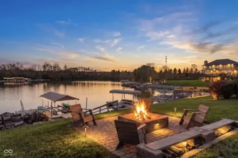 10701 Harbor Bay Drive Fishers IN 46040