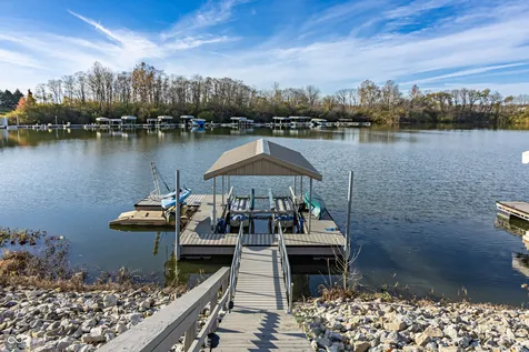 10701 Harbor Bay Drive Fishers IN 46040