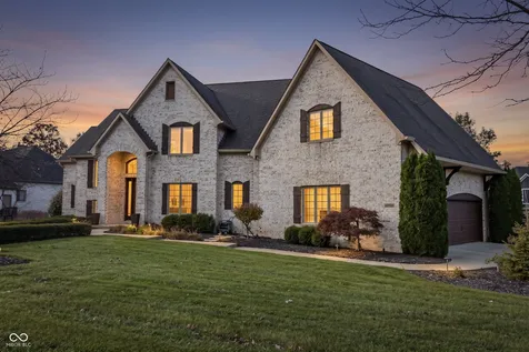 10701 Harbor Bay Drive Fishers IN 46040