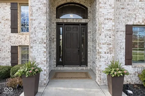 10701 Harbor Bay Drive Fishers IN 46040