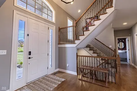 10701 Harbor Bay Drive Fishers IN 46040