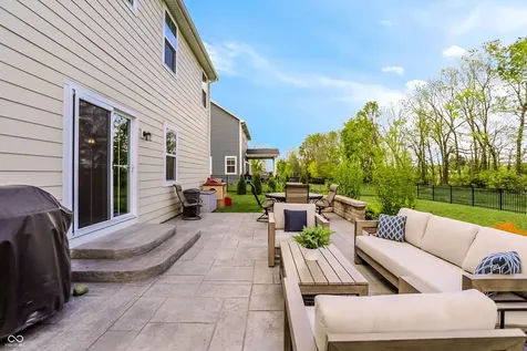 1082 Woodglen Drive Westfield IN 46074