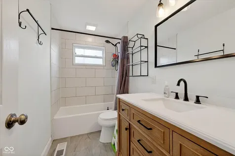449 Southgate Drive Greenwood IN 46143