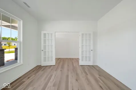5238 Jacaranda Drive Indianapolis IN 46239