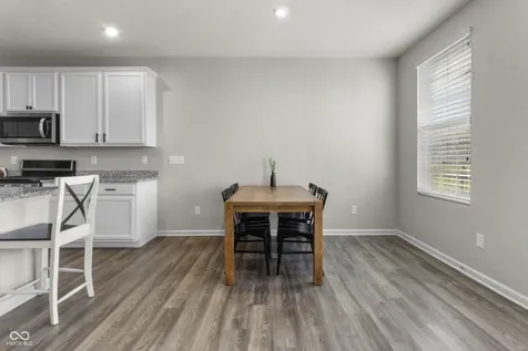 6607 Timberline Trail Whitestown IN 46075