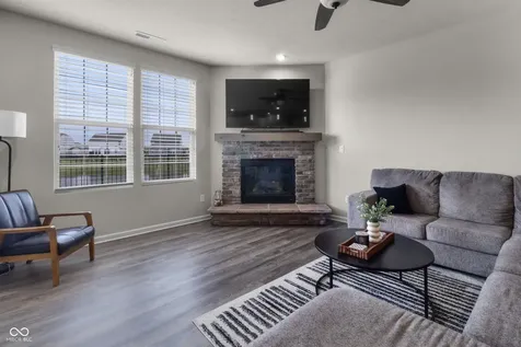 6607 Timberline Trail Whitestown IN 46075