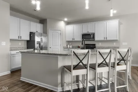 6607 Timberline Trail Whitestown IN 46075