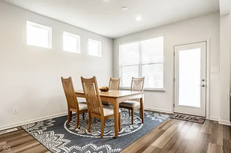 5378 Rose Drive Zionsville IN 46077