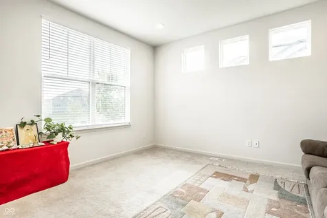 5378 Rose Drive Zionsville IN 46077