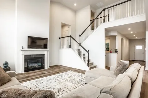 5378 Rose Drive Zionsville IN 46077