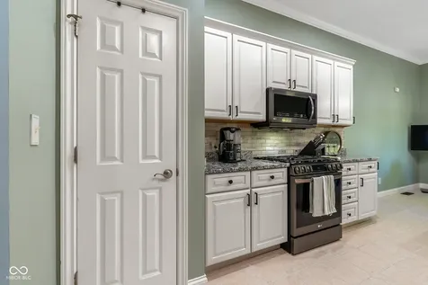 2545 Eisenhower Lane Terre Haute IN 47803
