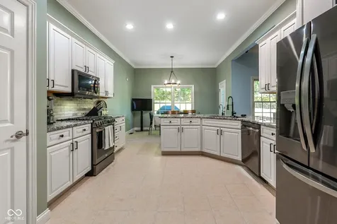 2545 Eisenhower Lane Terre Haute IN 47803