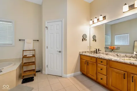 2545 Eisenhower Lane Terre Haute IN 47803