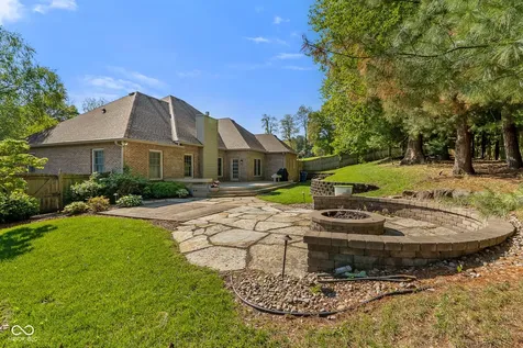 2545 Eisenhower Lane Terre Haute IN 47803
