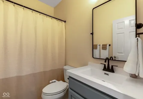 2545 Eisenhower Lane Terre Haute IN 47803