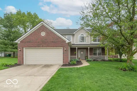 715 Hohlier Lane Avon IN 46123