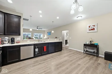6617 Laredo Drive Mccordsville IN 46055