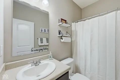 6617 Laredo Drive Mccordsville IN 46055