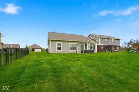 6617 Laredo Drive Mccordsville IN 46055