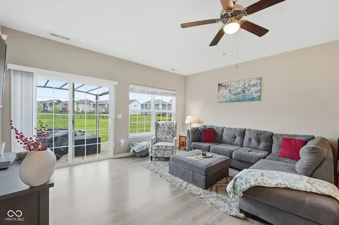 6617 Laredo Drive Mccordsville IN 46055