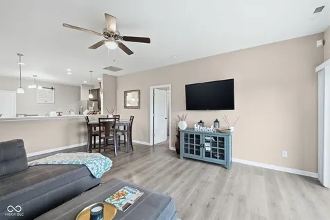6617 Laredo Drive Mccordsville IN 46055