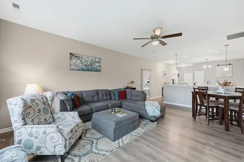 6617 Laredo Drive Mccordsville IN 46055