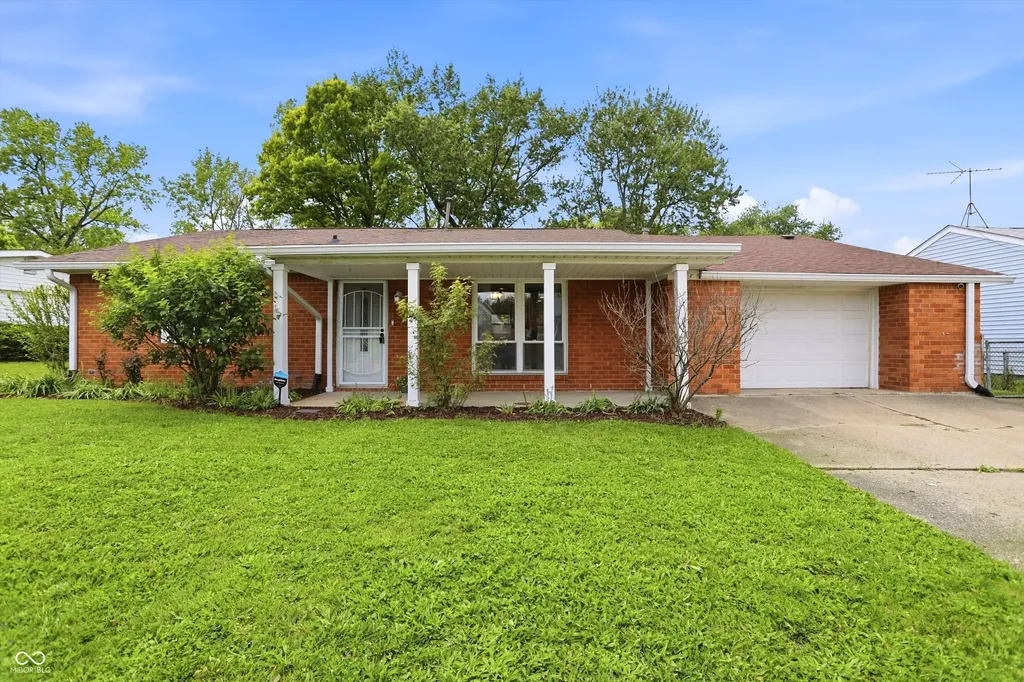 2932 S Parker Avenue Indianapolis IN 46203