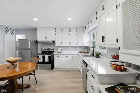 2932 S Parker Avenue Indianapolis IN 46203