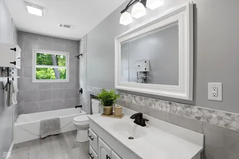 2932 S Parker Avenue Indianapolis IN 46203