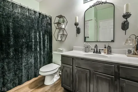5019 Amber Creek Place Indianapolis IN 46237