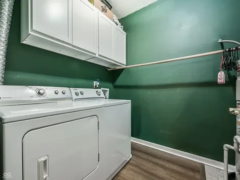5019 Amber Creek Place Indianapolis IN 46237
