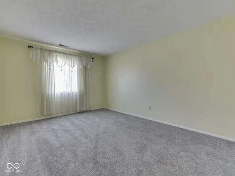 2705 Country Estates Drive Indianapolis IN 46227