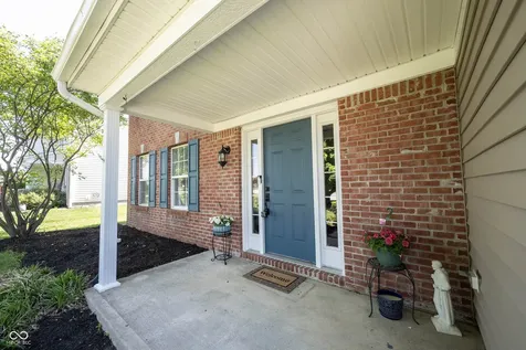 2385 S Moeller Circle New Palestine IN 46163