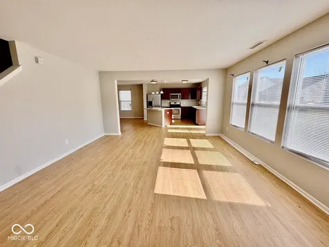 12431 Teacup Way Indianapolis IN 46235