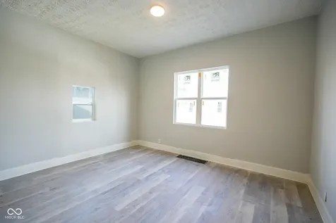 415 E 15th Street Anderson IN 46016