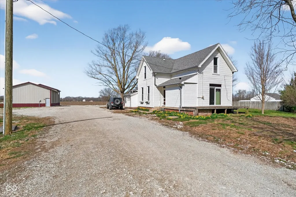 2440 N Buck Creek Road Greenfield IN 46140