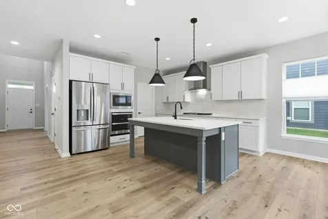6870 Hidden Meadow Pass Mccordsville IN 46055