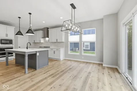6870 Hidden Meadow Pass Mccordsville IN 46055