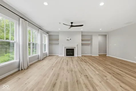 6870 Hidden Meadow Pass Mccordsville IN 46055
