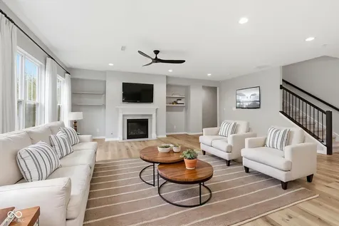 6870 Hidden Meadow Pass Mccordsville IN 46055