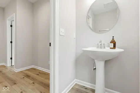 6870 Hidden Meadow Pass Mccordsville IN 46055