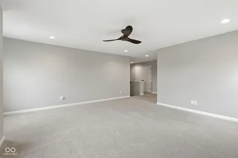 6870 Hidden Meadow Pass Mccordsville IN 46055
