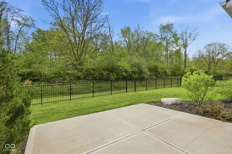 6870 Hidden Meadow Pass Mccordsville IN 46055