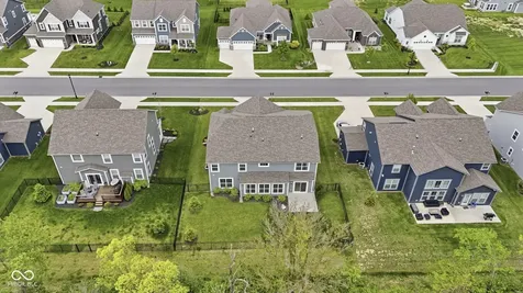 6870 Hidden Meadow Pass Mccordsville IN 46055