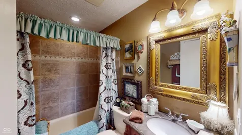 391 S Baldwin Street Bargersville IN 46106