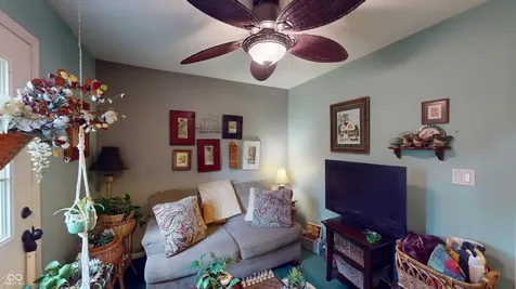 391 S Baldwin Street Bargersville IN 46106