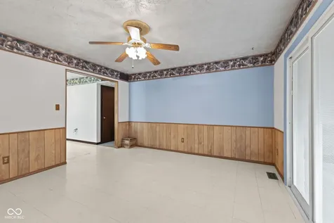 6616 S Lawndale Avenue Indianapolis IN 46221