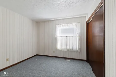 6616 S Lawndale Avenue Indianapolis IN 46221