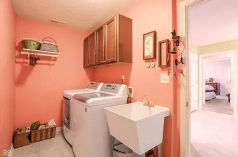 5517 Blairwood Drive Indianapolis IN 46237