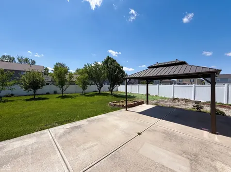 939 Olmsted Court Shelbyville IN 46176